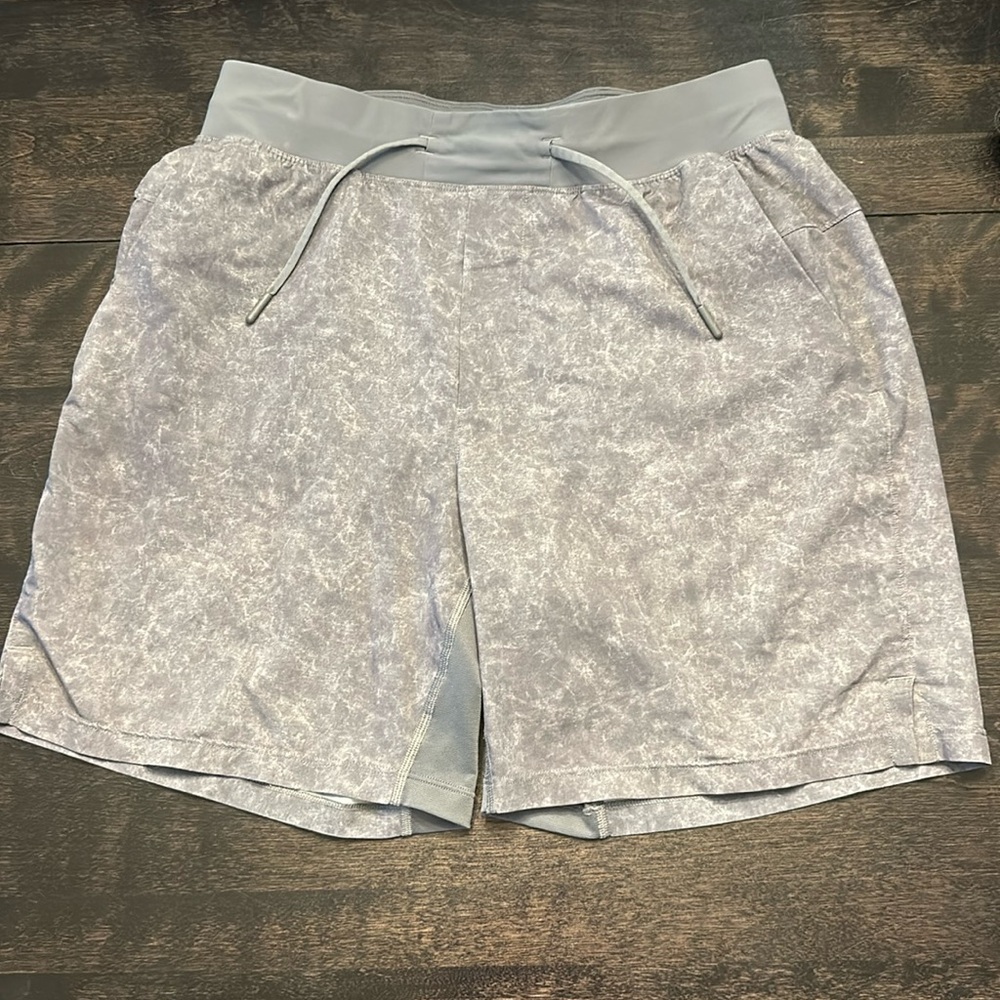 Lululemon T.H.E. Short 7” inch inseam, marbled grey